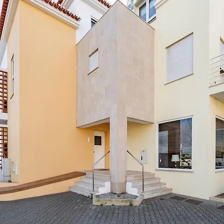Baleal Beach Apartment דירה